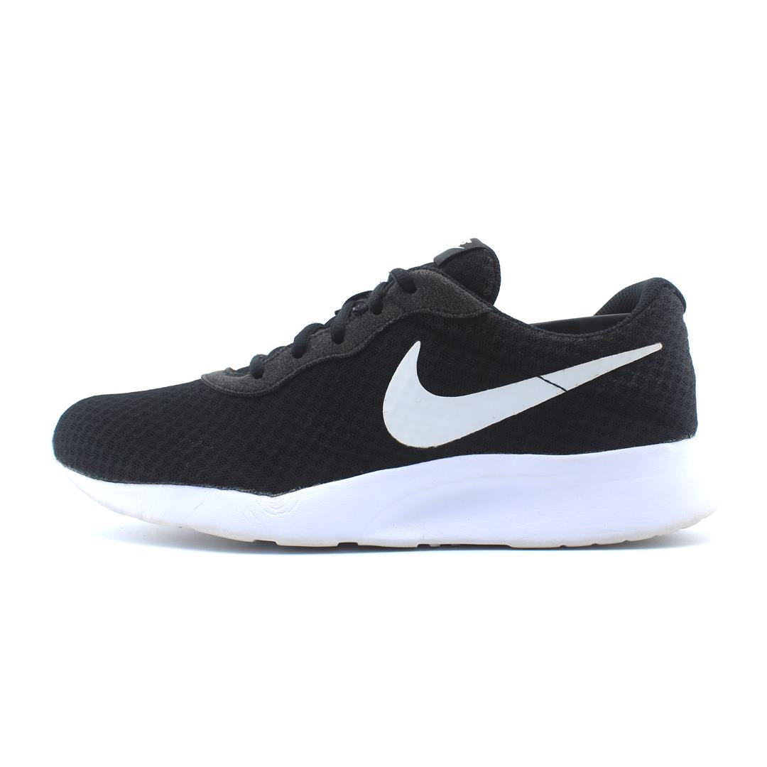 NIKE TANJUN
