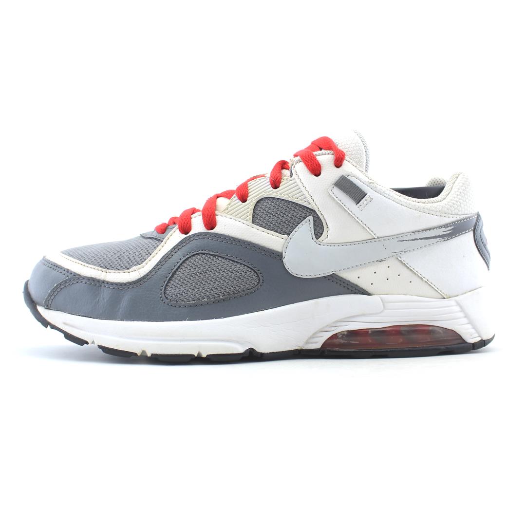 NIKE AIR MAX GO STRONG
