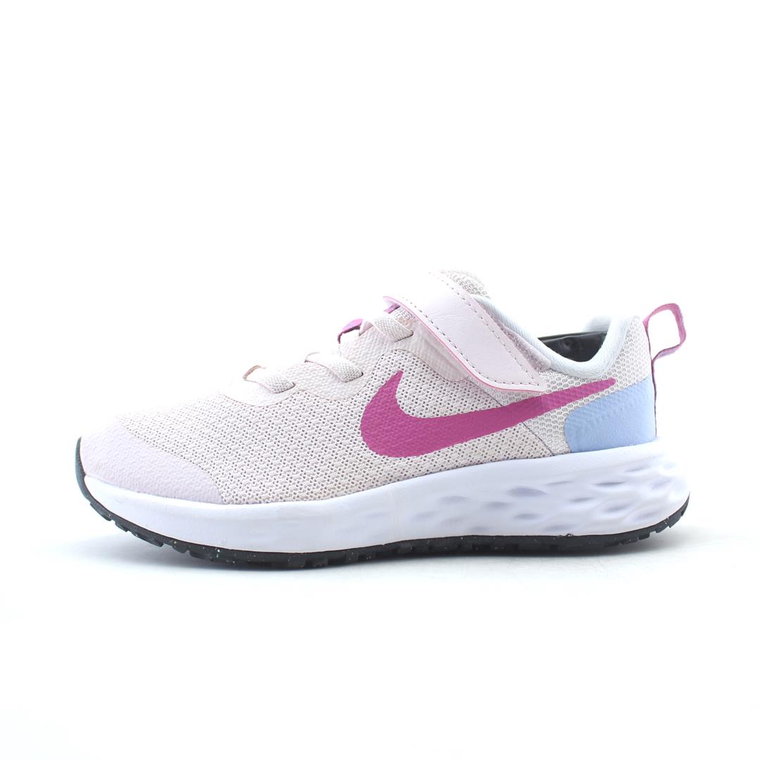 NIKE REVOLUTION 6