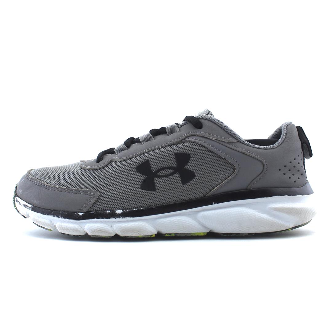 UNDER ARMOUR ASSERT 6