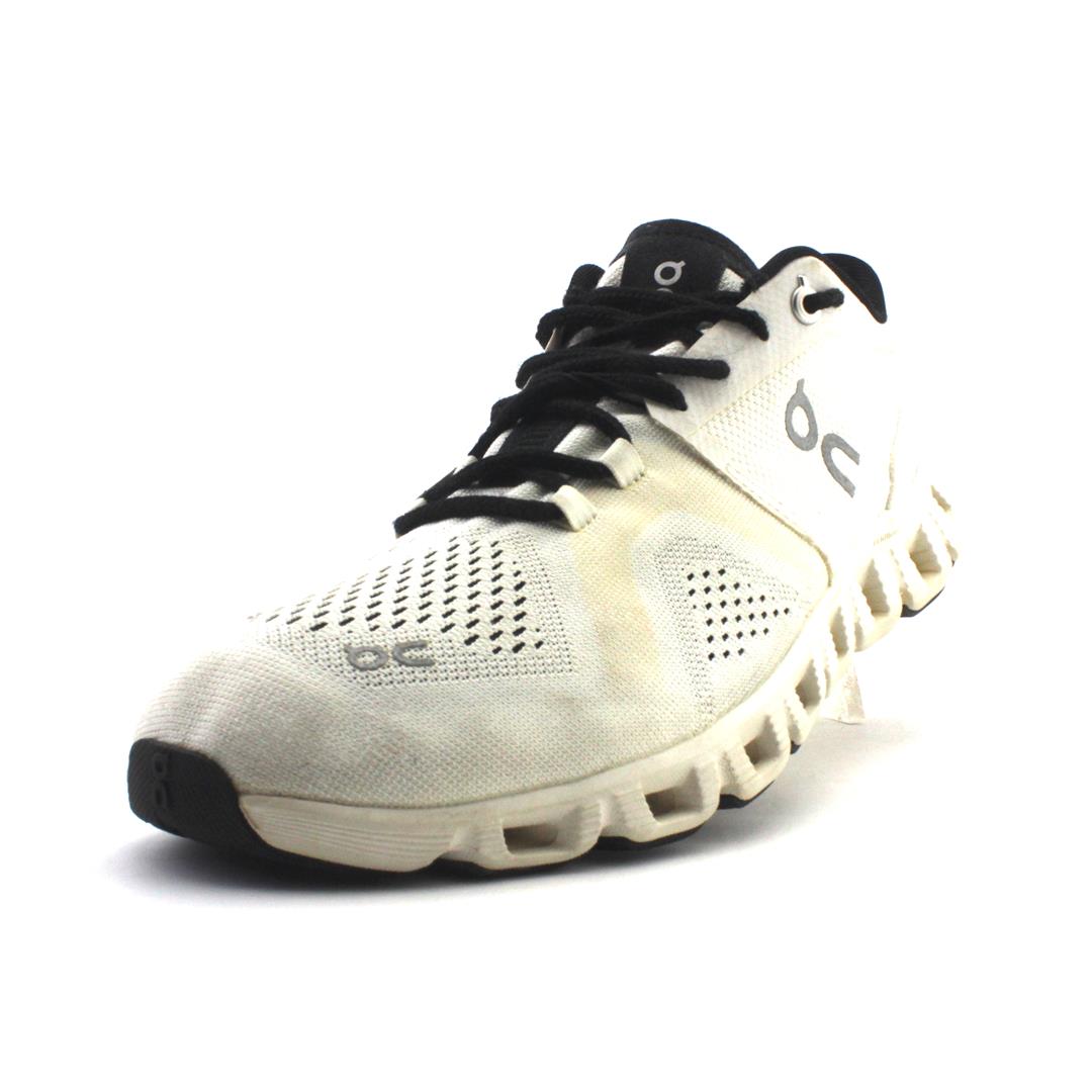 Buy On Cloud Shoes Online In Pakistan | Khazanay.Pk