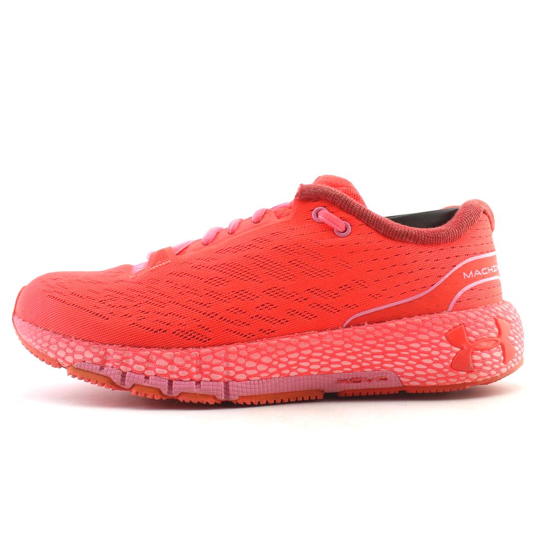 UNDER ARMOUR  UA W HOVR MACHINA