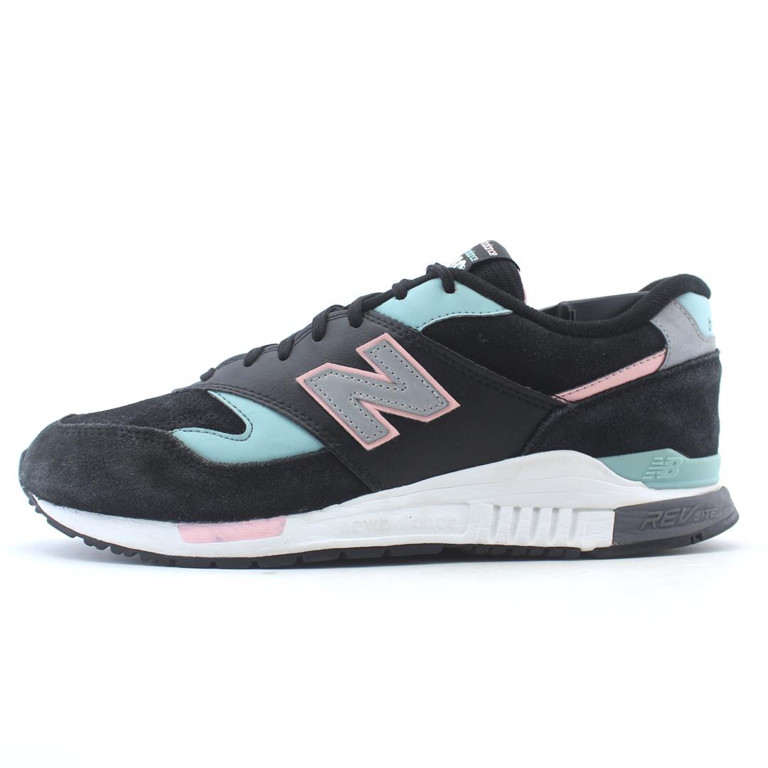 NEW BALANCE 840