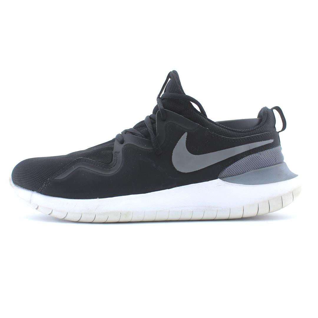 NIKE TESSEN