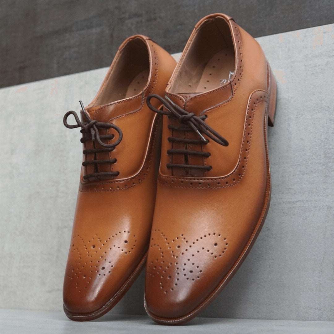 AS-2549 -Adler Shoes Makes Pakistan Best Handmade Leather Shoes.● Upper: 100% Original Aniline Leather ● Sole: 100% Original Cow Leather Sole ● Lining: Anti-bacterial lining with added comfort ● Warranty: 3-Month Repair Warranty